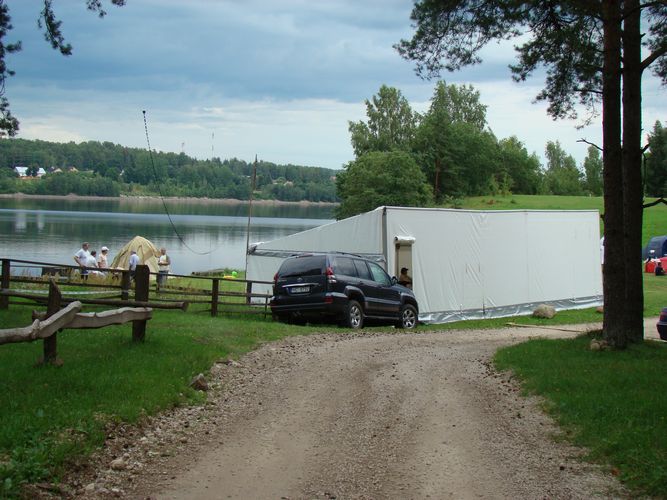 Liela telts no cempiona Serga ekipazas