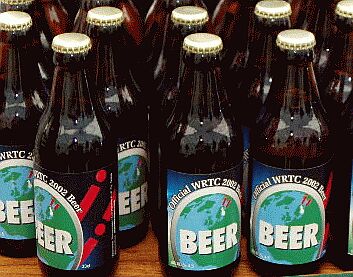 WRTC BEER.jpg (44KB). Photo by K9GX and N4GN from www.wrtc2002.org